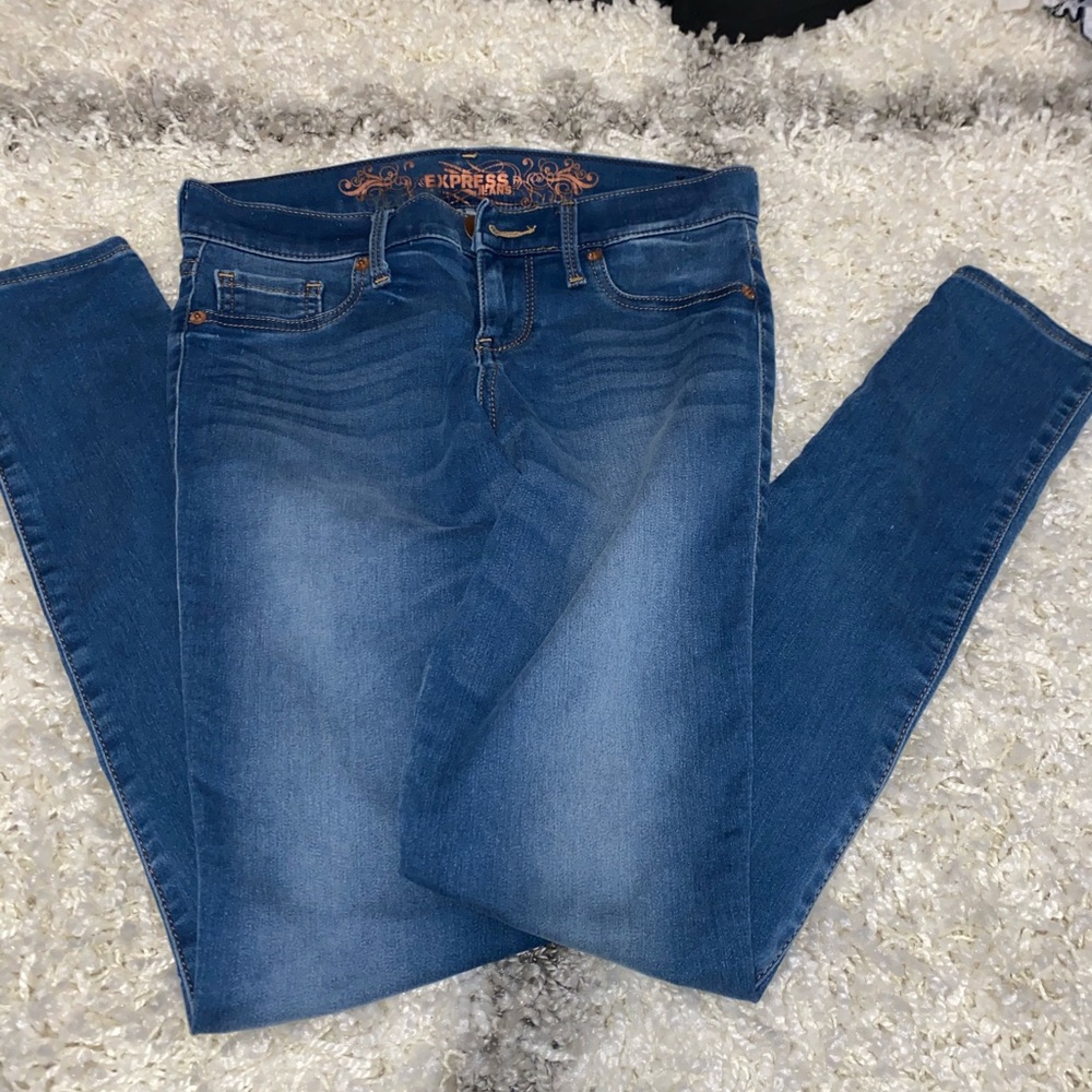 Hardly worn express jeans!!
